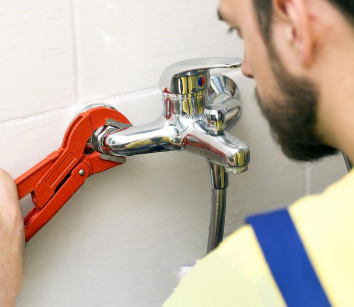 Des plombiers expérimentés.